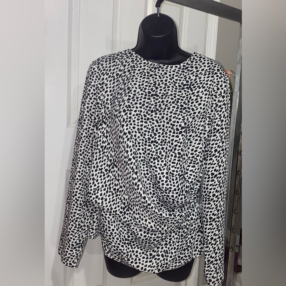 Women dress shirt | Black and White Print Top | Size 8 (M) | ASOS